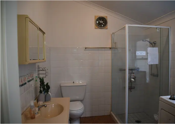 Lindfield Woods Cottage Bathroom